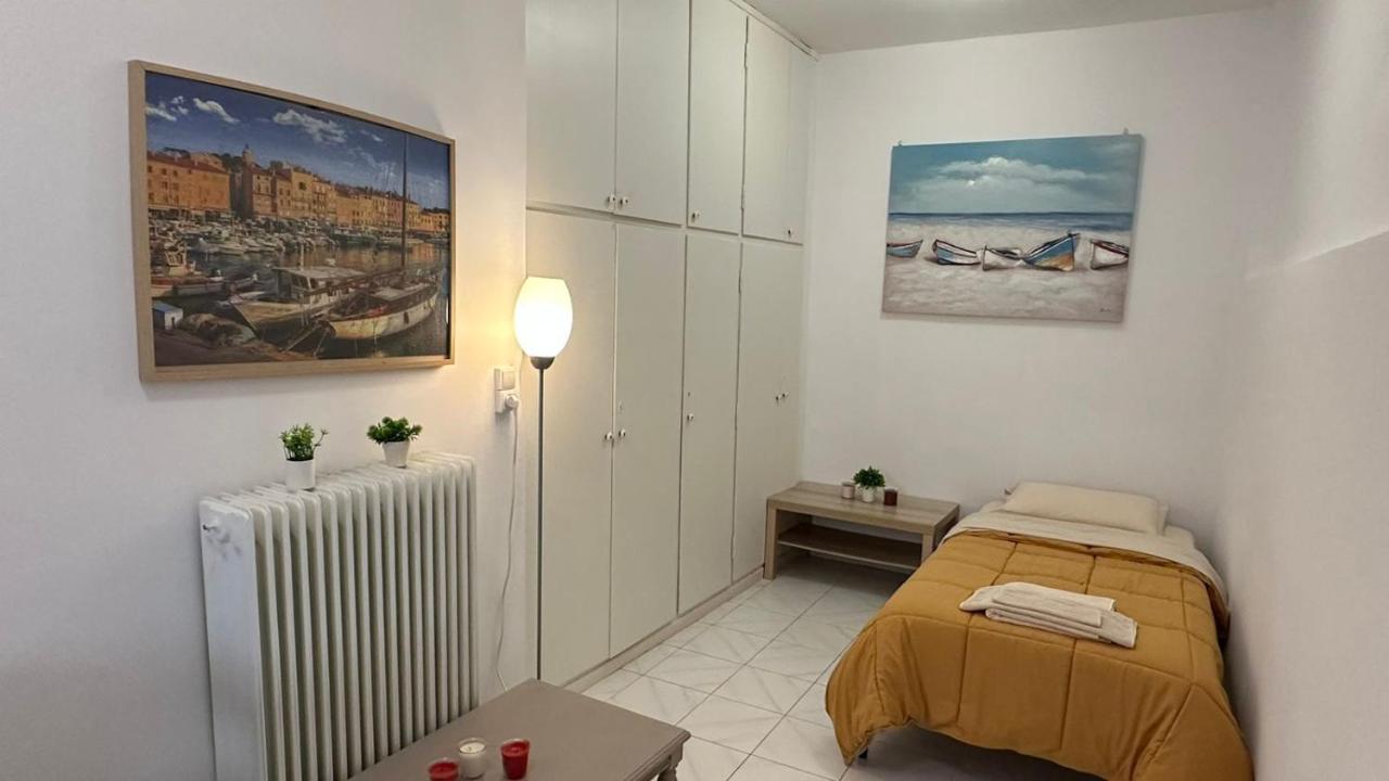 La Vita Apartments-Near Airport & Sea Artemida  Bagian luar foto