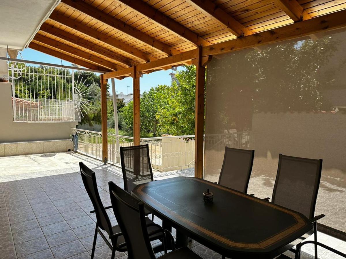 La Vita Apartments-Near Airport & Sea Artemida  Bagian luar foto