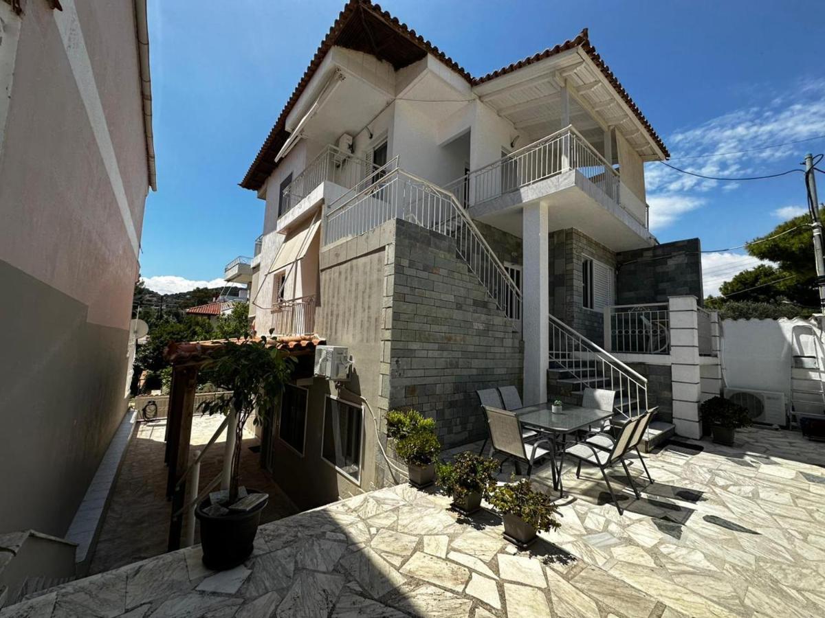 La Vita Apartments-Near Airport & Sea Artemida  Bagian luar foto